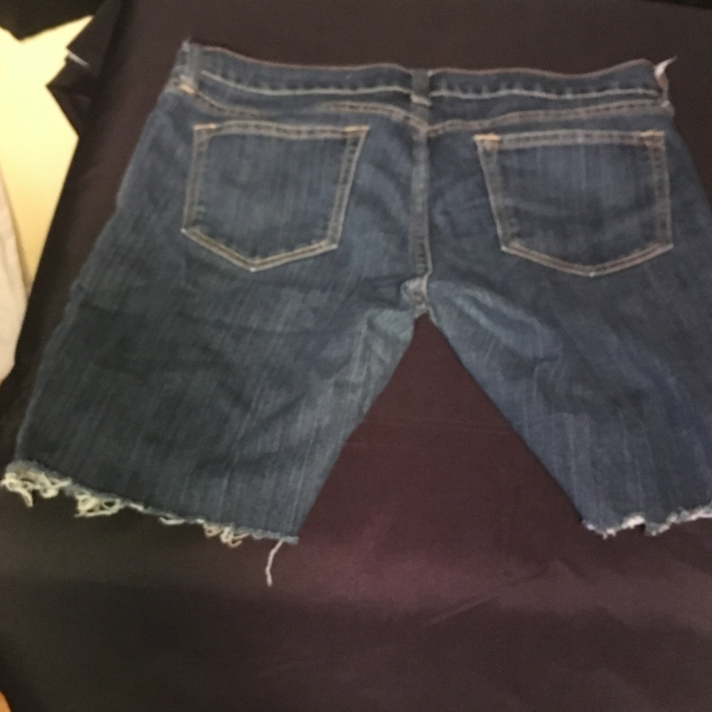 The Diva by Old Navy cut offs size 10 Regular - Picture 4 of 4